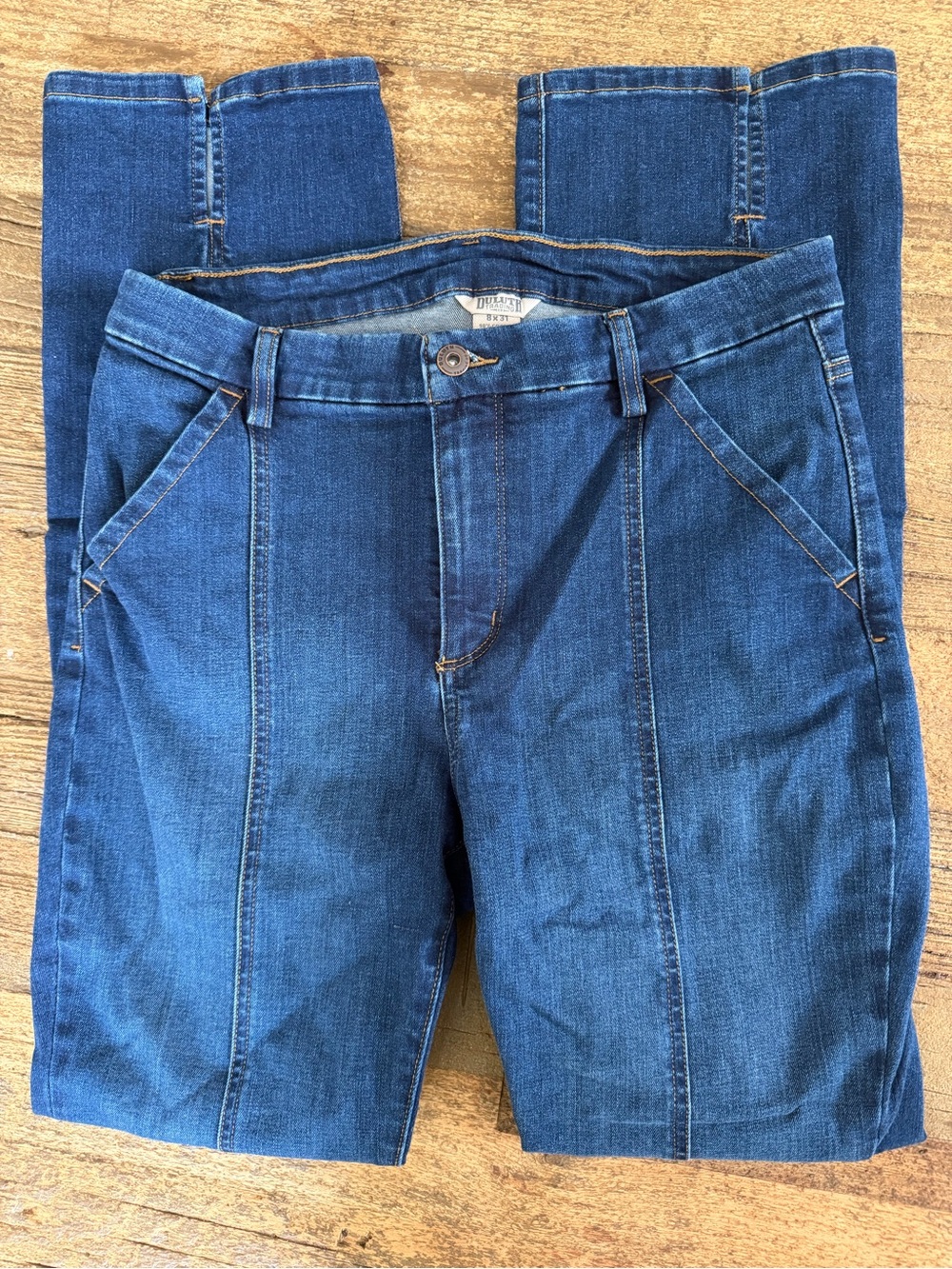 Duluth Trading Co. Women’s Asset Management Demi Bootcut Jeans Size 8x31